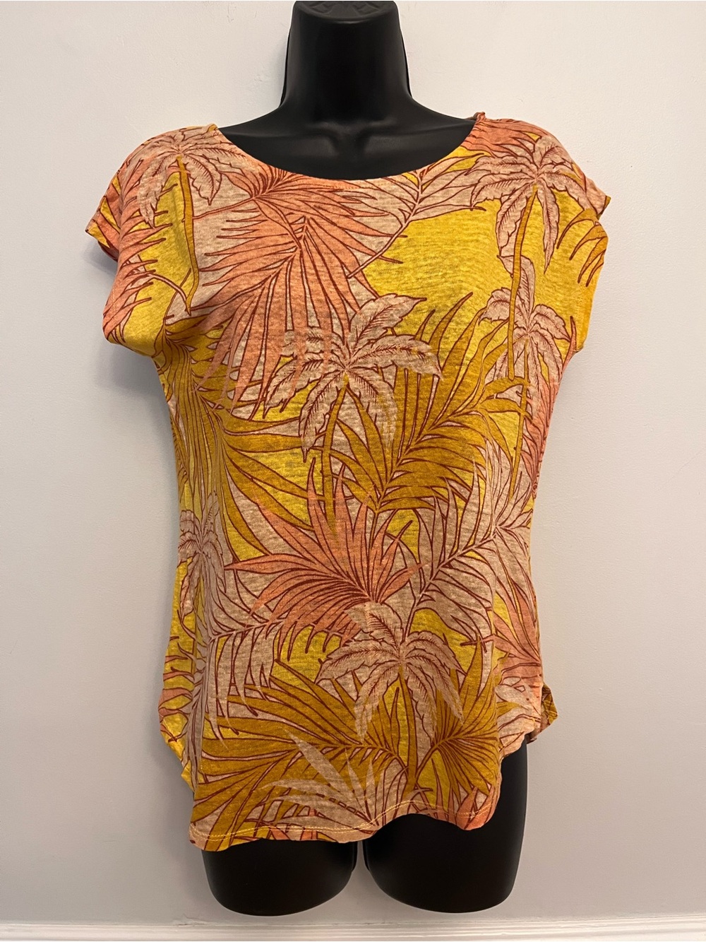 Tahari 100% Linen Tropical Palm Leaf Print Top, Size Small